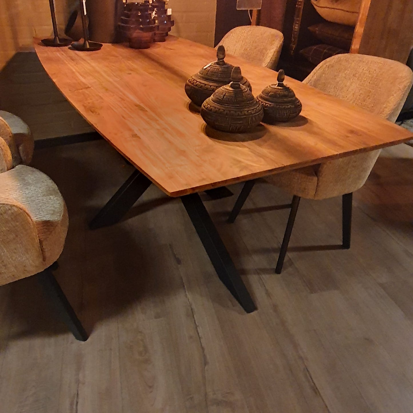 Eettafel Lara Deens ovaal acacia