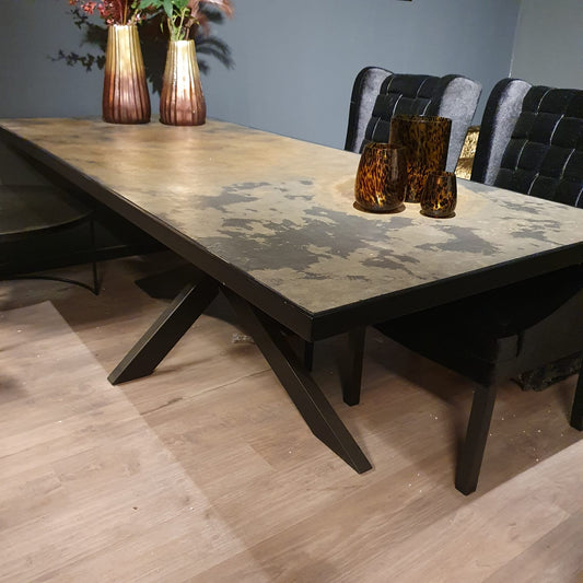 Eettafel Stone, 240x100cm, merk Bruuts
