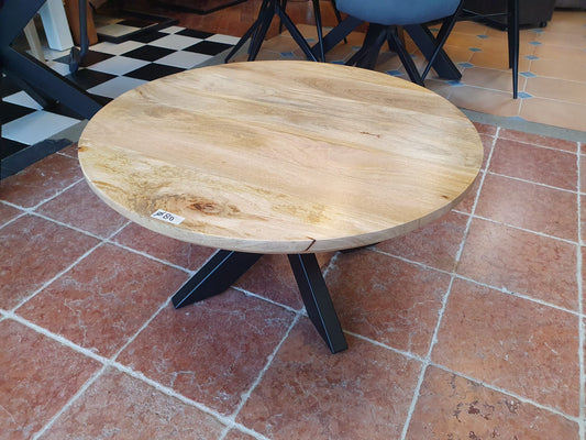 Gladde ronde mangohouten salontafel van 80cm doorsnee met zwart metalen matrix/spinpoot